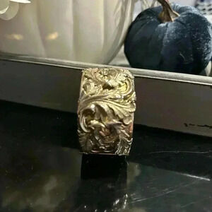 Vintage art deco‎ silver toned leaf cuff